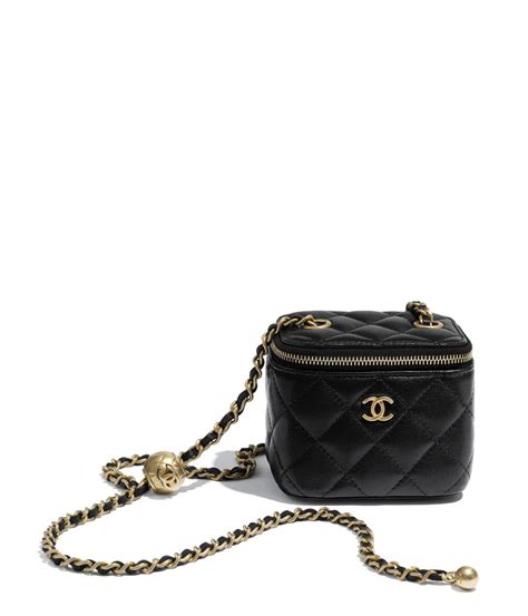 chanel ap1447|Clutch with chain .